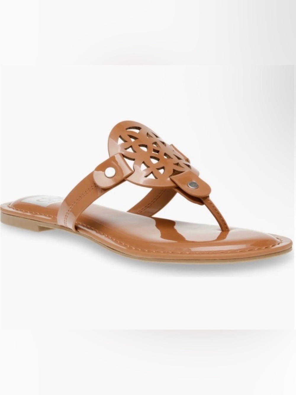 DV Dolce Vita tan patent leather Flat Thong Casual Sandal spring summer vacation